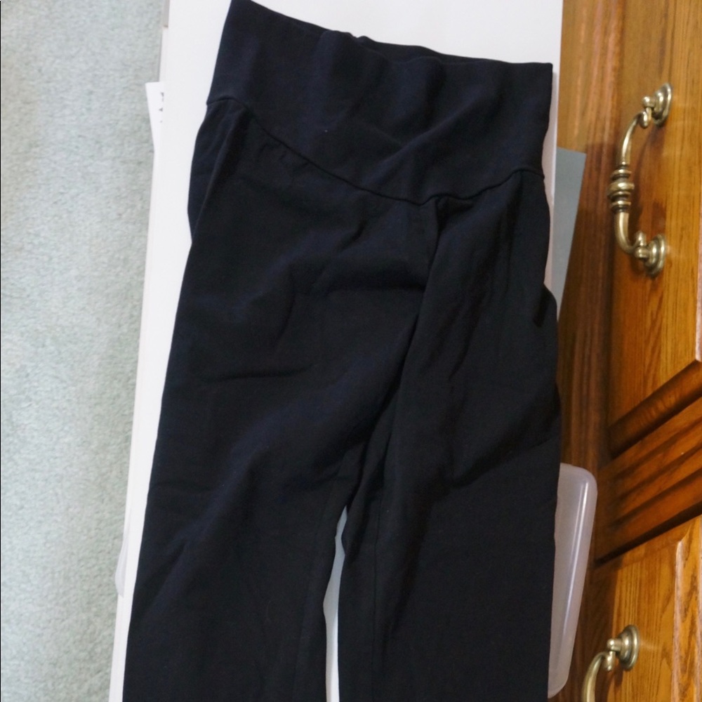 Capri black leggings